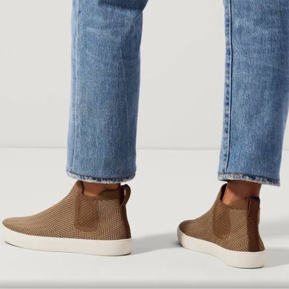Rothy’s size 8.5 Chelsea Boot Herringbone